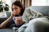 Schnupfen-Saison: Wie ungesund ist es wirklich, die Nase hochzuziehen?