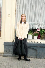 Daniela Klaeser, Team Lead für Streetwear Buying bei Zalando, lebt Streetwear seit ihren Teenager-Jahren – sowohl beruflich als auch privat.