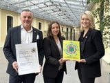 v. l. n. r. Klaus Panholzer (CEO/Geschäftsführer Schönbrunn Group), Sophie Schulter (Leiterin Stabstelle Nachhaltigkeit) und Anita Iser-Wieser (Leiterin der Abteilung Event &amp; Hospitality)