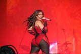 Nelly Furtado feiert ihre Kurven und setzt sich auf Social Media für mehr Selbstakzeptanz ein.