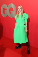 Elias Becker stiehlt beim „GQ Award“ den Siegern die Show