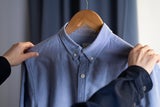 Ohne bügeln: Die besten Tricks für faltenfreie Kleidung