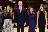 Königin Letizia: Glamour-Auftritt mit ihren Töchtern