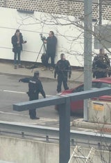 Vermisstes Baby in Spital - jedes Auto wird durchsucht!