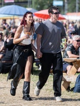Die Stars machen das Unterhemd zum heißen Sommertrend
