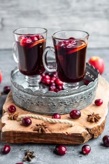 Weniger Kalorien, mehr Genuss: 3 kalorienarme Punschrezepte