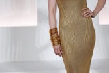 Lily Collins: Goldener Glamour-Auftritt bei „Emily in Paris"-Premiere
