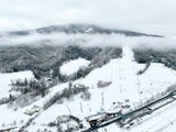 Der Wechsel präsentiert sich bereits tiefwinterlich.