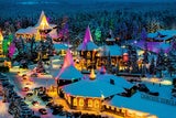 Rovaniemi, die Hauptstadt der Arktis liegt am Polarkreis. Hier kann man nicht nur Santa Claus besuchen, sondern auch die berühmten Nordlichter sehen. &nbsp;&nbsp;