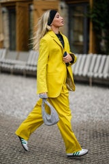 Wollen wir 2025 nicht mehr sehen: Die schlimmsten Fashion-Trends des Jahres