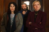Daniela Golpashin, Caroline Peters und Murathan Muslu in "Zwei gegen die Bank"