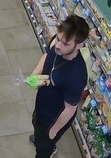 Supermarkt-Dieb: Polizei sucht diese Person