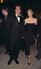 Kleidungsstücke von Carolyn Bessette-Kennedy werden versteigert