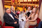 Richard, Leo und Jacqueline Lugner mit Pricilla Presley