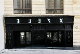 Elegantes Portal des Eleyx am Passauer Platz 2.