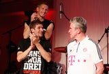 Thomas Müller Bastian Schweinsteiger Jupp Heynckes
