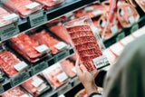 Essen wir täglich: Dieser beliebte Snack erhöht das Demenz-Risiko
