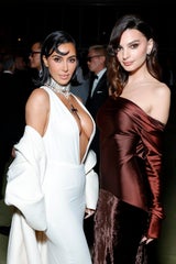 Kim Kardashian versext die LACMA Gala mit Lady-Di-Schmuck