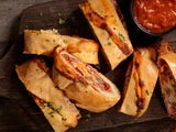 Herzhaftes Strudelglück: Pikant gefüllte Strudelrezepte