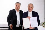  Bundesminister Werner Kogler und Hermann Czech am Montag anlässlich der Verleihung des "Großen österreichischen Staatspreises 2024" in Wien. 