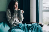 Kalte Wohnung? Dank dem Papiertest finden Sie heraus, wo es zieht