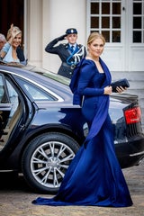 Kronprinzessin Amalia: Atemberaubend im Abendkleid
