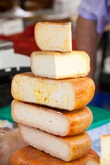 Mahón-Käse. Traditioneller Hartkäse&nbsp;aus Kuhmilch.