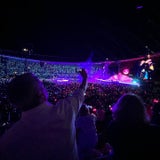 Kanzler Nehammer bei Coldplay-Gig im Happel Stadion