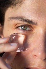Anti-Aging-Trick: So genial beugen Sie mit Face Fitness Falten vor