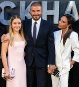 Unter den Fittichen von Mutter Victoria und Vater David wird Harper Beckham schon als Teenager zu einer Weltmarke aufgebaut.