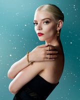Anya Taylor-Joy und Tiffany & Co. bringen die Festtage zum Funkeln