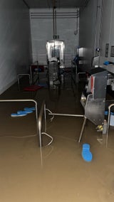 Das Innere des Betriebs - kein Strom, Totalschaden. "Alles kaputt".