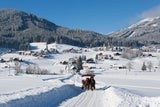 Pittoresk: Winterzauber mit Dachsteinkulisse.