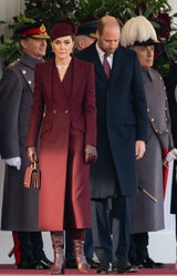 Stil-Ikone: Prinzessin Kate begeistert in der Trendfarbe des Jahres