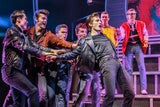 Hit-Musical „Grease“ tanzt für Sie jetzt mit 50 % Ermäßigung an