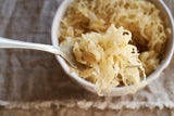 Genialer Trick: Diese skurrile Zutat macht Ihren Schoko-Kuchen extrem saftig