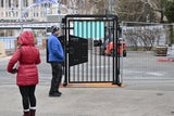 Neuer Zugang mit Tor.