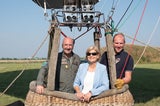 Air Chief Generalmajor Gerfried Promberger (links), Tanner und Ballonfahrer.