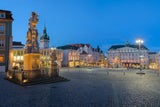 Der Hauptplatz ist nicht nur zur Weihnachtszeit ein Highlight.