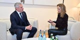 Kanzler Karl Nehammer im oe24-Talk mit Isabelle Daniel.