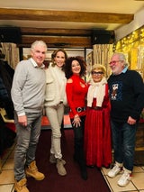 Alex Beza, Kathi Stumpf, Christina Lugner, Rosi Schipflinger und Richie Hofer