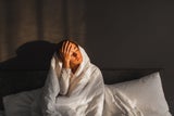 Schlafstörungen verschwinden meist nicht von selbst. Die Behandlung richtet sich nach der Ursache. 