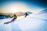 Fit für die Skipiste: Tipps für eine verletzungsfreie Saison