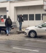 Ottakringer Straße Betowand fiel auf Gehsteig