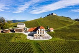Gut Taggenbrunn umfasst 40 Hektar Weinberge und ein Boutique-Hotel.