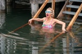Maria Lahr nahm Bad im eiskalten See