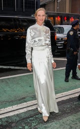 Glamour-Alarm am Broadway: J.Lo, Kaia Gerber & Co. glänzen am roten Teppich