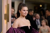 Für ihre Gesundheit zieht sich Selena Gomez regelmäßig aus den sozialen Medien zurück