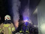 Rauch steigt auf