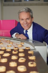Alfons Haider führte durch die Pressekonferenz und verkostete Guschlbauers süße Versuchungen. 